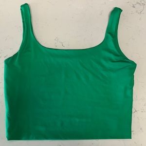 Cropped tank size L.